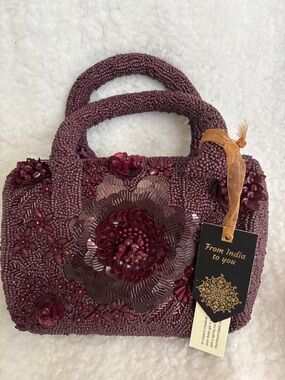 Beaded Floral Handbag in Deep Burgundy